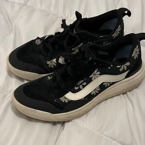 Vans Women's Black and White Floral Sneakers Size 9